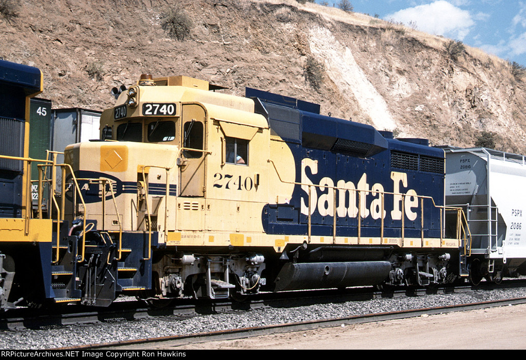 ATSF 2740 (REPOST)